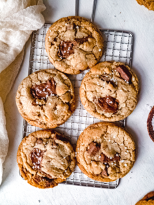 Cookies aux morceaux de chocolat et fleur de sel