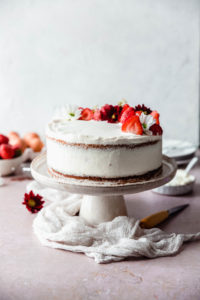 Layer cake fraises amandes