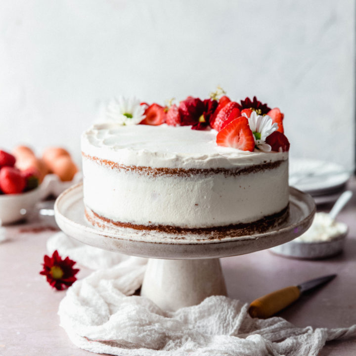 Layer cake fraises amandes