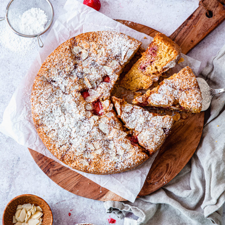 Gâteau polenta fraises sans gluten